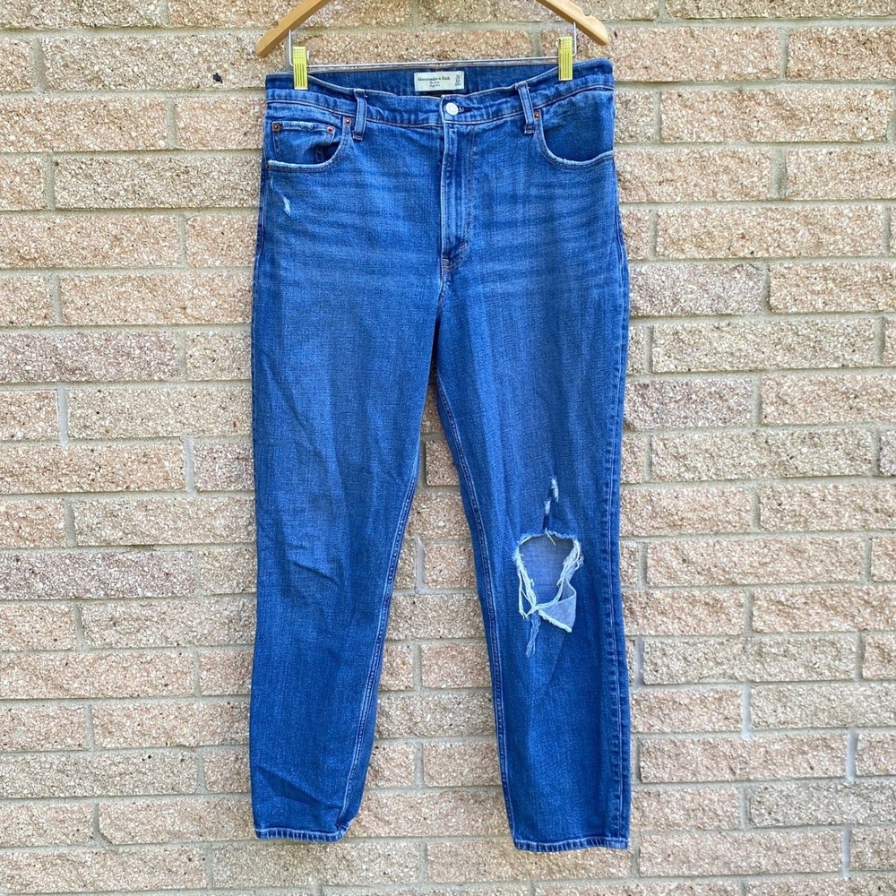 Abercrombie & Fitch The Mom High Rise Distressed Blue Jeans 31 12L Medium Wash